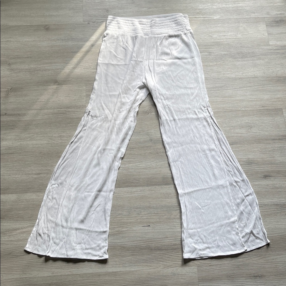 Shade & Shore Classic White Wide Leg Pants Size Medium